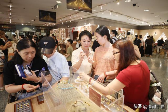 直击上博“168小时嘉年华”首日！夜场票已全部售罄