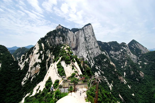 华山景区发布闭园公告
