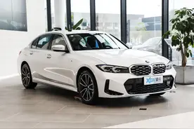 30万预算，女生眼中最有排面的轿车居然是它们？图片