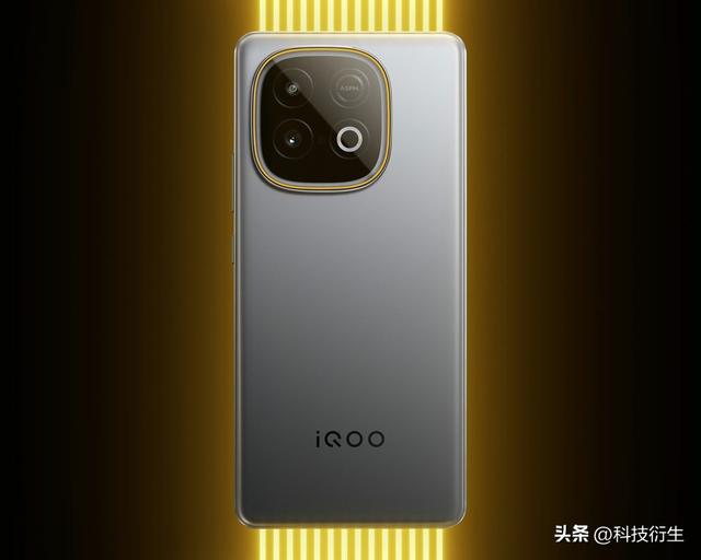 2199元！新机发布：3nm旗舰芯+8000mAh，现已开售