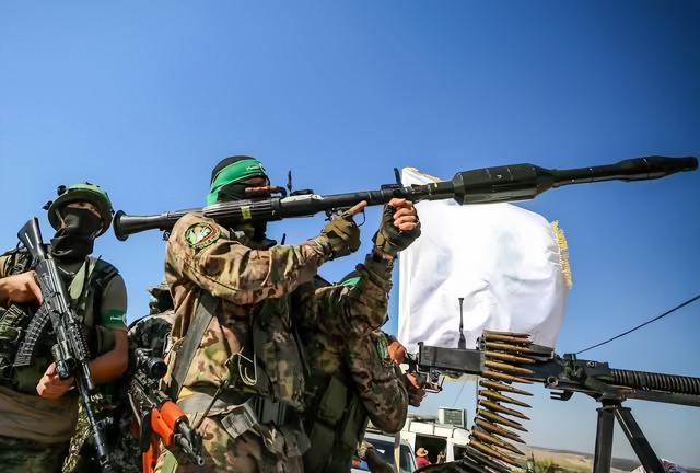 沙特突然空袭也门！背后存在怎样的地缘斗争？