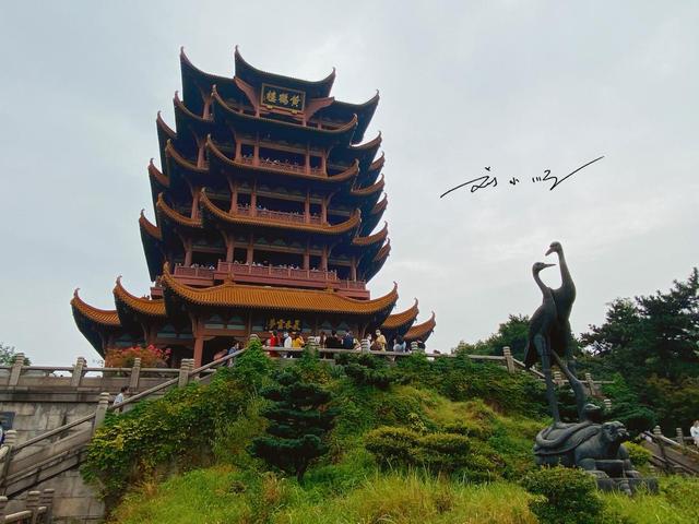 武汉最著名地标：已有1800多年历史，游客疑惑：为什么还有电梯？