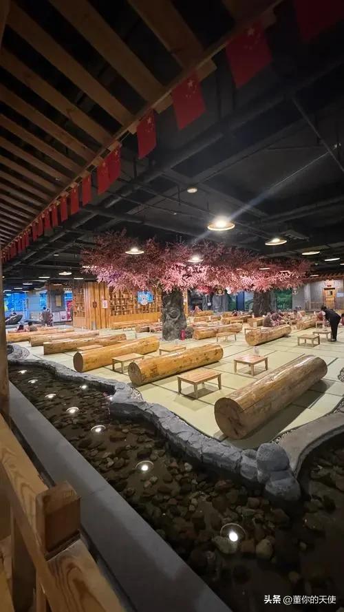 到底谁可怕?东北澡堂让人害羞,南方的洗澡一般人真扛不住!