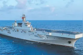 076首舰下水，075四号舰即将服役，国产两攻的未来为何还是迷雾?图片