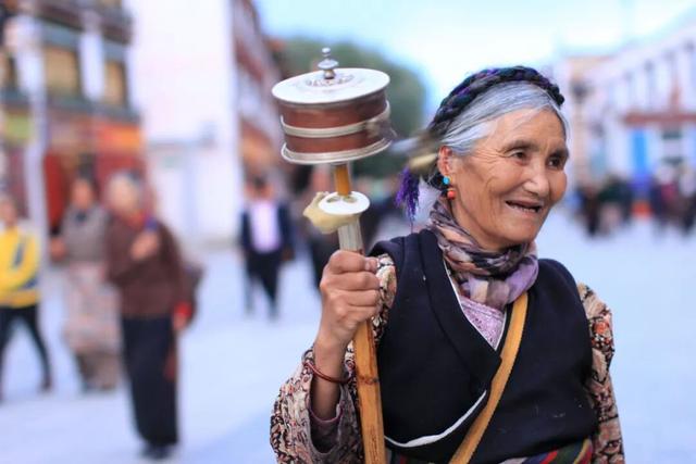 西藏有好几个“年”，冬天来西藏过年太值了！