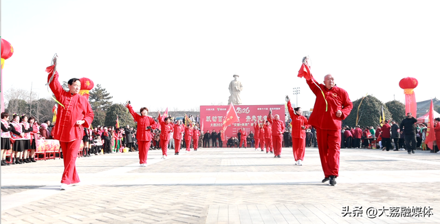 大荔文旅庆“元旦”主题活动：秦晋健身团队“快闪”百年粮仓 文旅体融合别样跨年