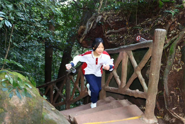 秋日研学行｜天台山徒步 + 红色传承，少年们的成长之旅！