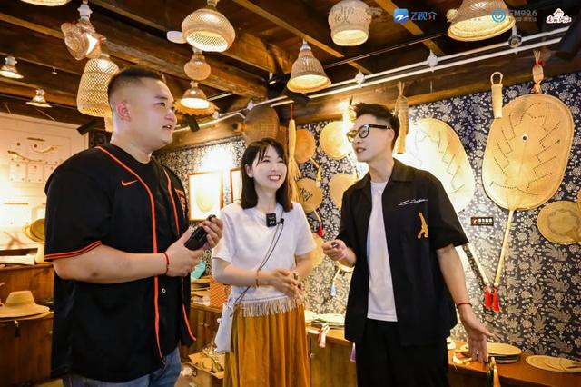 共赴燃情夏夜，古城花火绽放！