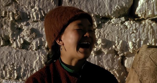 喜马拉雅山神秘的村落，女人成年后，要么嫁给陌生人要么当尼姑