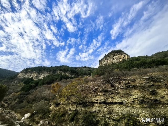 龙洞胜境尤奇崛