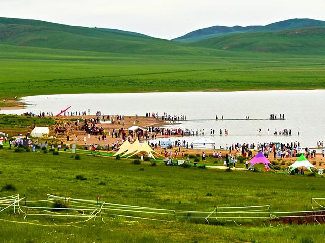 内蒙古旅游：从牛奶湖到风情马镇行（图）