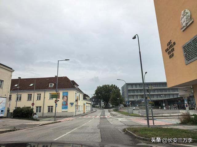 欧洲行第7天：参观世界文化遗产梅尔克修道院，逛维也纳和美景宫