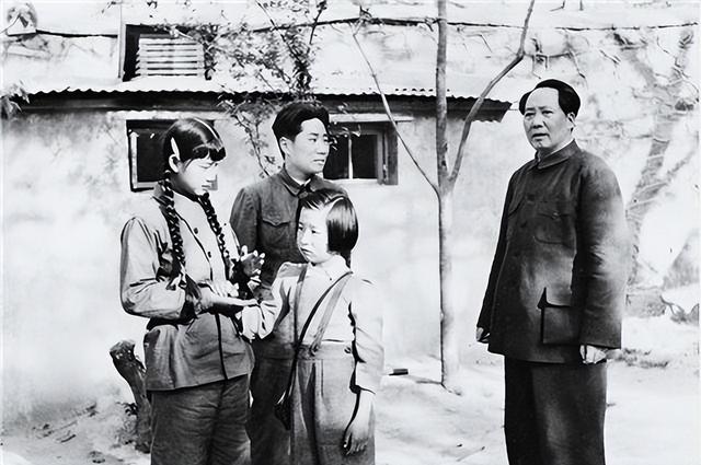 如果毛岸英没有牺牲，会担任什么职务？