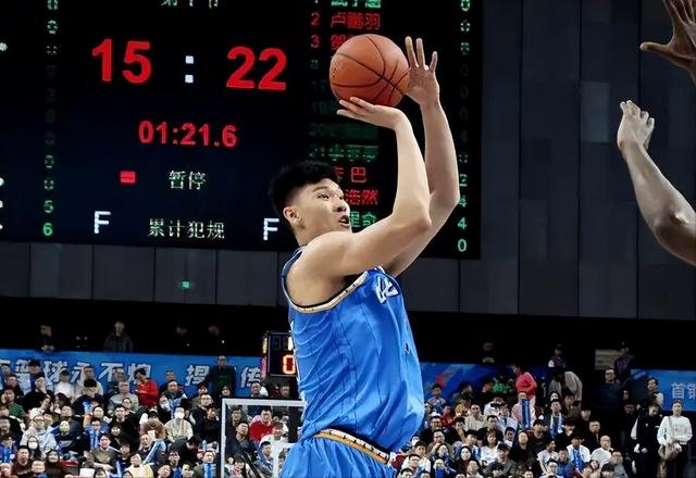 拿600万！4中0就得1分，北京揪出最大软蛋，他打的真差啊