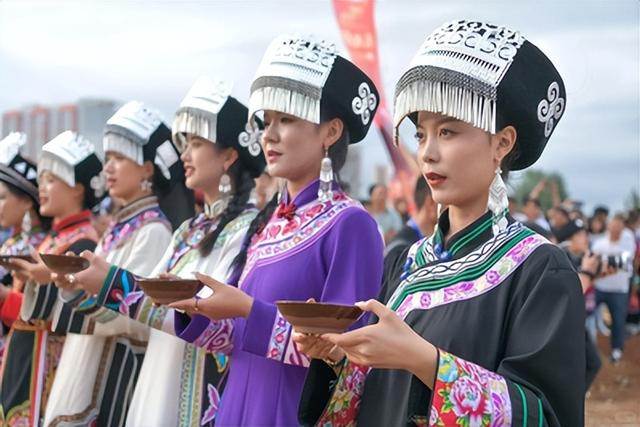 本周五在宜宾长江公园！解锁千年府郡·水韵屏山的N种玩法