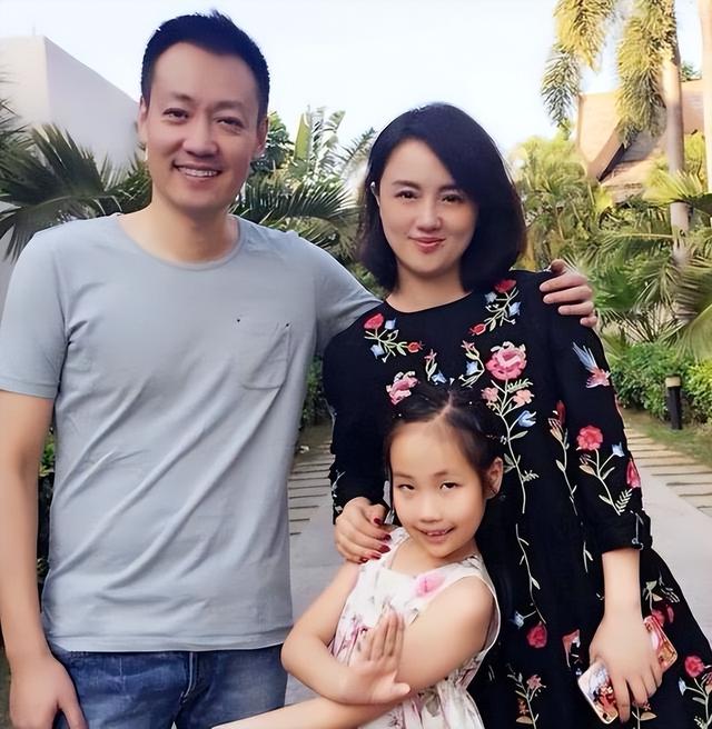 辛柏青丧妻刚满100天，离谱的事就发生了，被撮合娶马伊琍引争议