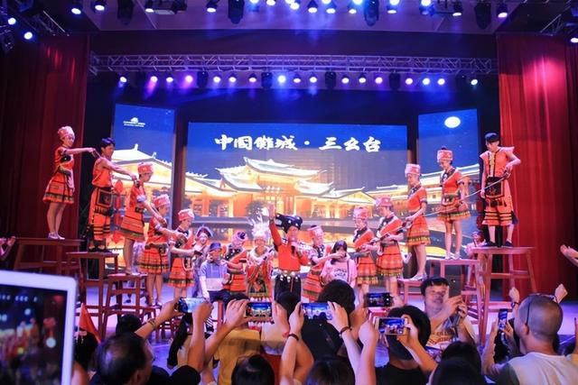 出游 │ 住进清凉道真，玩转山水文化！
