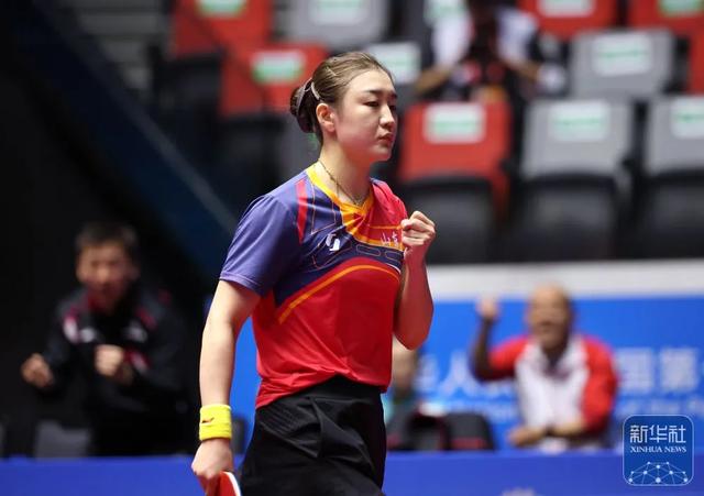 昨夜今晨丨董宇辉致歉 | 陈梦队医发文回应 | 宜家紧急召回 | 女学生被箭射中脸，校方深夜通报