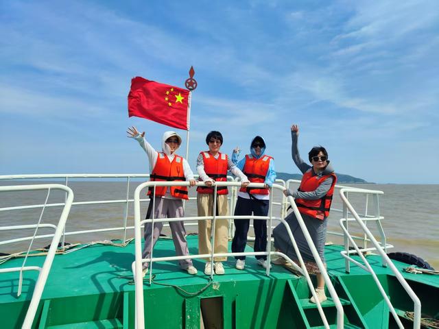 这个双休，出海 ！尝鲜！顺便观光