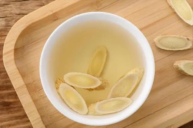河南一对夫妻，每天喝黄芪泡水，后来怎样了？或值得借鉴