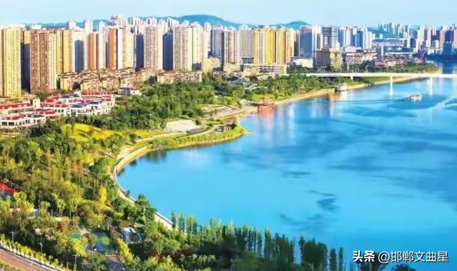 我是邯郸人，去了趟重庆合川，心里攒了很多话不说出来憋屈