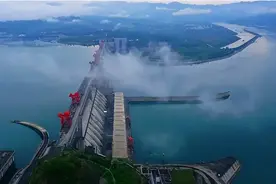 三峡大坝已经运行了20年，当初投入的2500多亿元，如今回本了吗图片