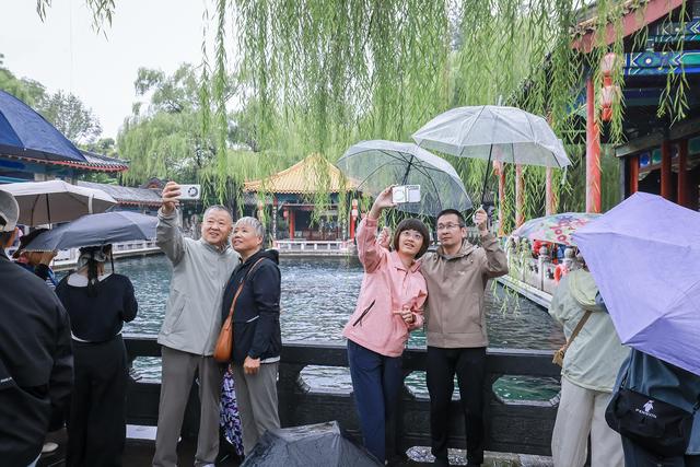济南赏泉正当时