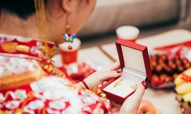 随着社会的不断发展，传统婚姻模式，还适配这个时代吗？