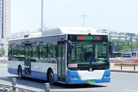 “欢迎乘坐804路‘唐风晋韵’特色公交车……”太原公交804 一路向晋祠图片