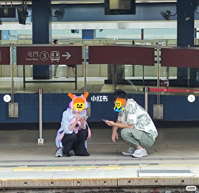 内地游客问：在香港为啥不让蹲？