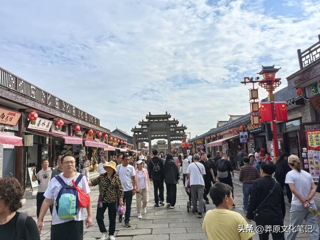 去兴城走近宁远古城，城门钟鼓楼牌坊引发思绪：袁崇焕祖大寿……