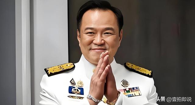 中方发话后，泰国开出停火条件，洪森父子倒向美国	，最大输家已定