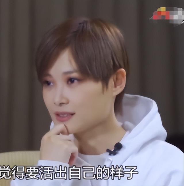 嫁法国老头真相大白6个月，41岁李宇春近况太意外	，宋佳没说谎