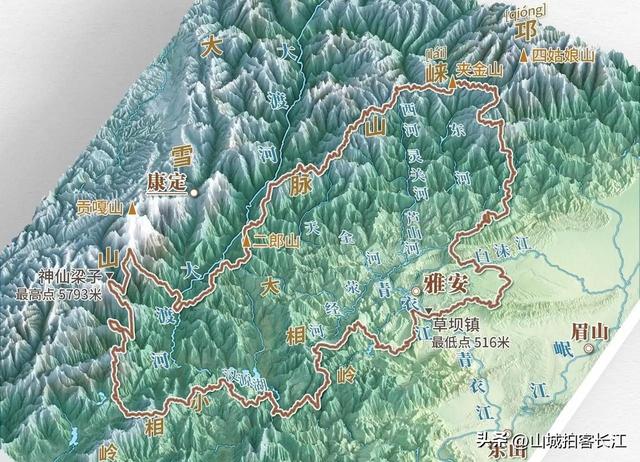 四川优雅的城市，极致美景和特色美食很多，有“天府之肺”的美誉