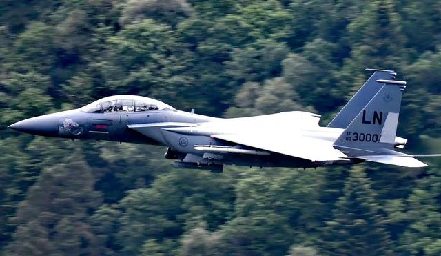 日本炒作"雷达照射"真相,F-15J老矣?辽宁舰实力让其焦虑