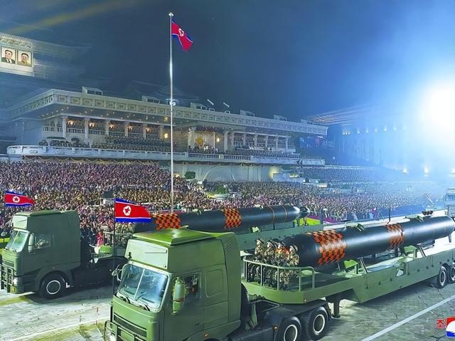 朝鲜阅兵藏大杀器！射程覆盖全美，金正恩硬刚，美韩反导要失效