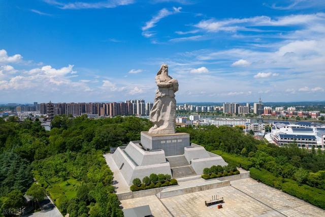 湖北省年轻的城市，设市至今只有20年，被誉为“鄂北明珠” 随州