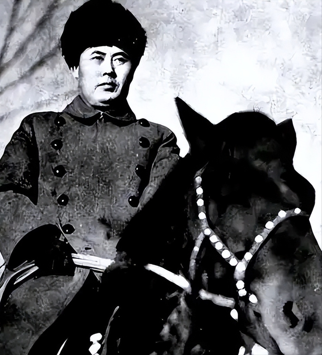 傅作义接到兵败电报，突然问女儿：你是毛泽东还是聂荣臻派来的