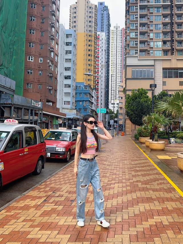 香港迪士尼20周年庆典启幕,中国演员司瑶化身迪士尼精灵同庆“奇妙派对”