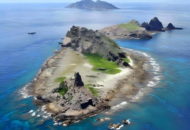 高市公布对台作战方案，中方沉默24小时回应，日本开始撤离钓鱼岛