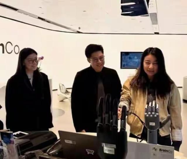 没想到，一向谨慎正能量的冠军郭晶晶，竟会在代言上踩雷了！