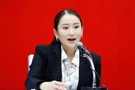 重磅！他信女儿贝东丹当选泰国新总理！图片
