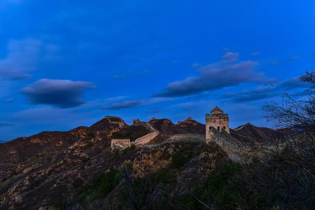 夜幕下的金山岭长城！