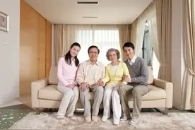 当家中老人出现“4种”现象，就说明离去世不远了，提前做准备！图片