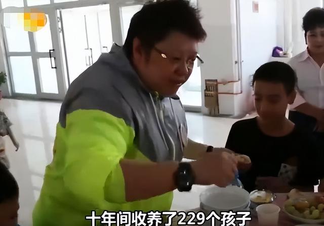 韩红也没想到，自己“藏”了26年的儿子，如今已经成了她的骄傲
