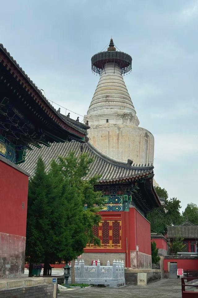 博物FUN | 白塔寺：从元大都镇城之塔到老北京出片顶流