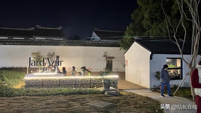 苏州古城“虎丘花事”今日开园 打造“不落幕的花事大集”