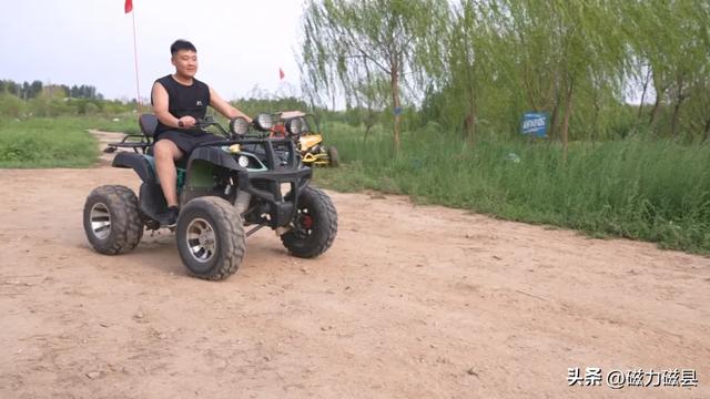 魅力磁县|溢泉湖新业态爆火!戏水解暑、VR体验、开越野车撒欢,玩到不想走!