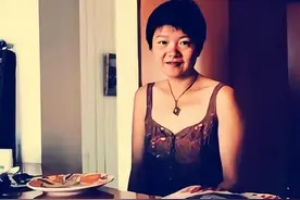 身价过百亿，坐拥北京一条街，出门私人飞机，京圈内的富婆都有谁图片