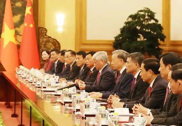 越南与中国杠上了？中国前脚定下9月3阅兵，越南后脚就定9月2！